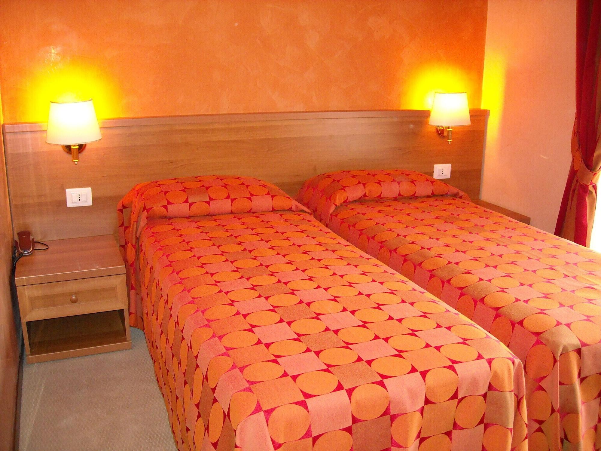 רומא New Morpheus Rooms מראה חיצוני תמונה